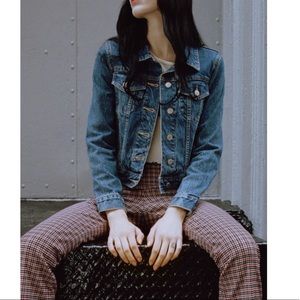 BDG Shrunken Denim Trucker Jacket XS urban outfit